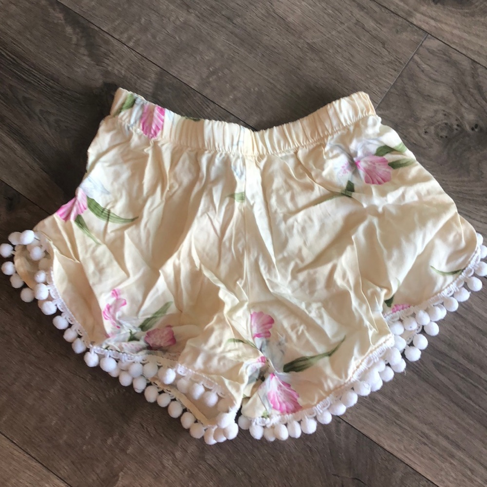 Pom Pom Shorts